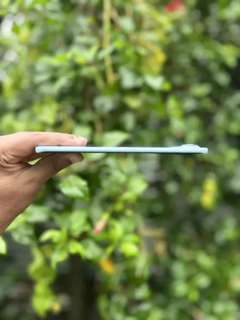 Tecno-Pova Slim 5G