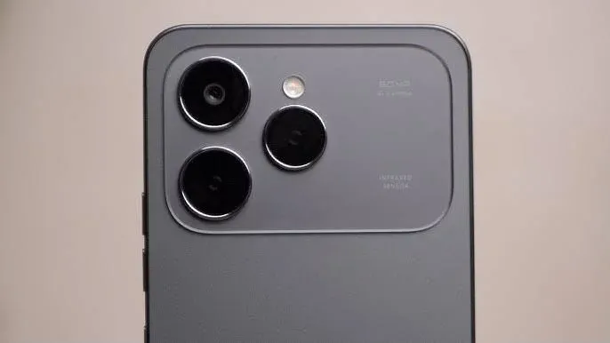 TecnoSpark40camera